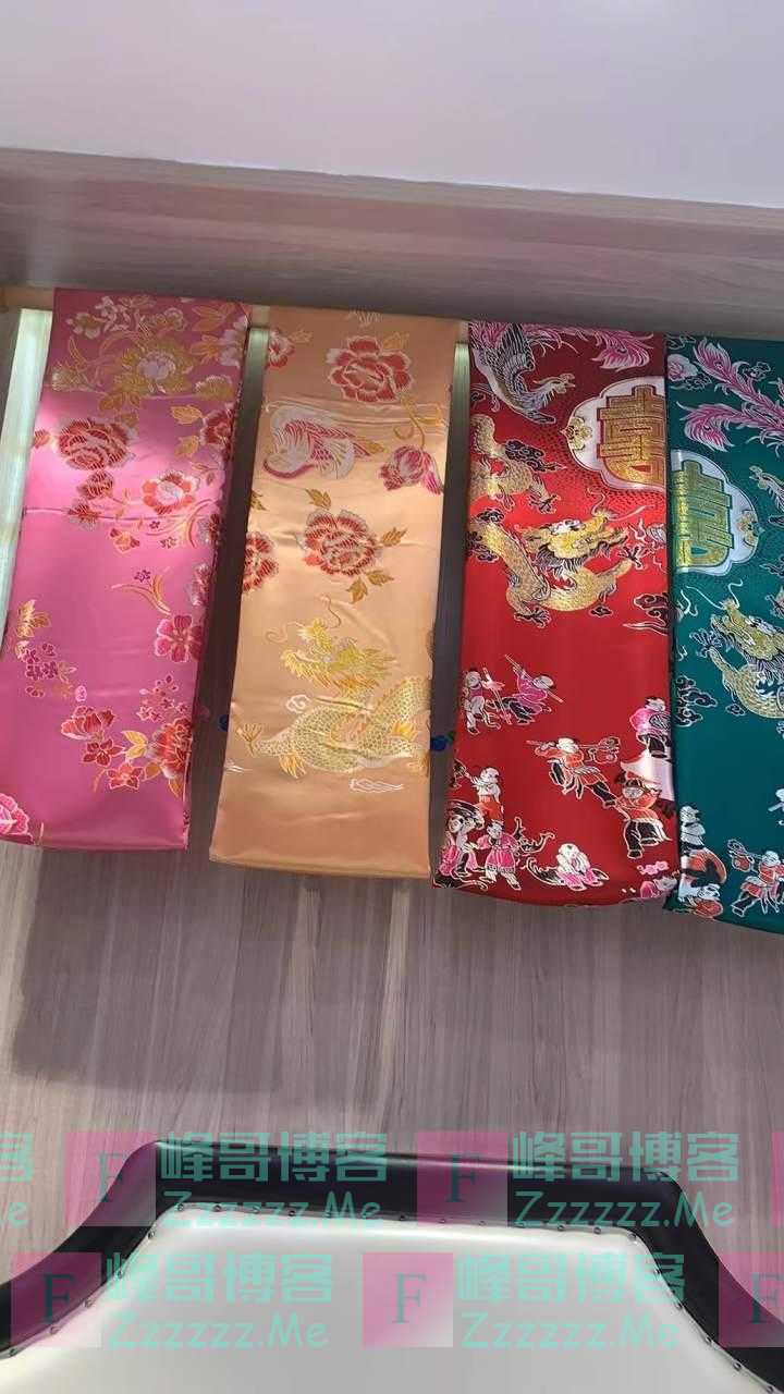 “好东西，以前一张顶两瓶茅台！”杭州女子清理老房找到“豪华被面”，真这么值钱？