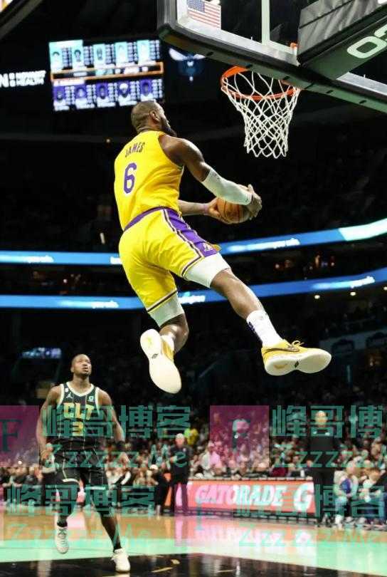 加内特赞詹姆斯:你们都去野球场看看38岁的人怎么打球的