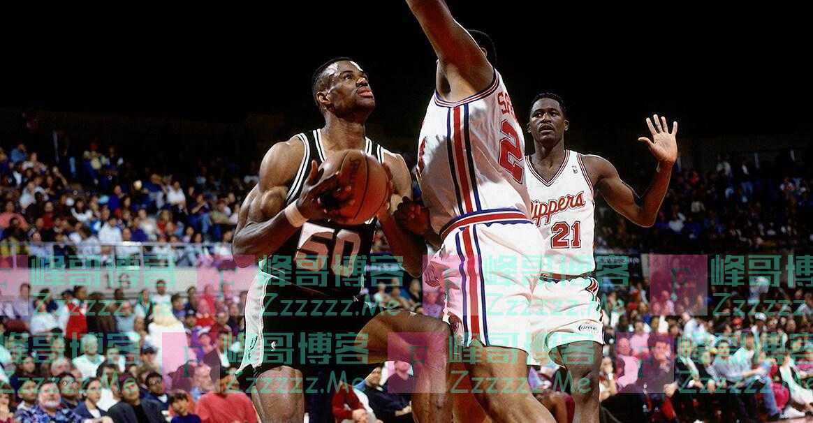 NBA老照片：海军上将71分之夜 独角戏外衣下的荒诞群戏