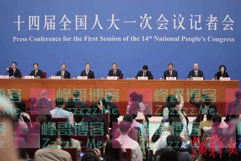 李强总理会见中外记者