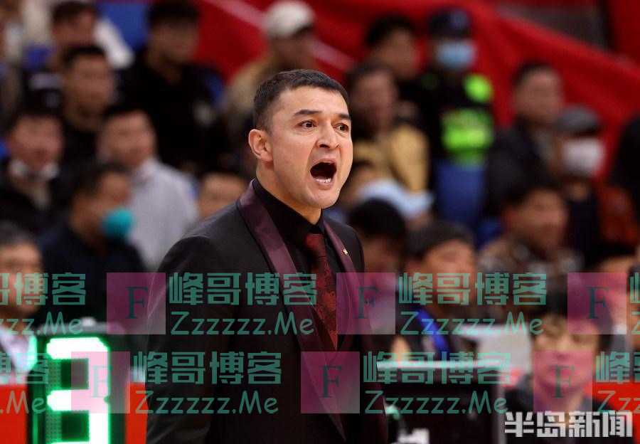 “林葳”不乱？完成双杀！青岛男篮战胜同曦逼近季后赛区，主场再次爆满