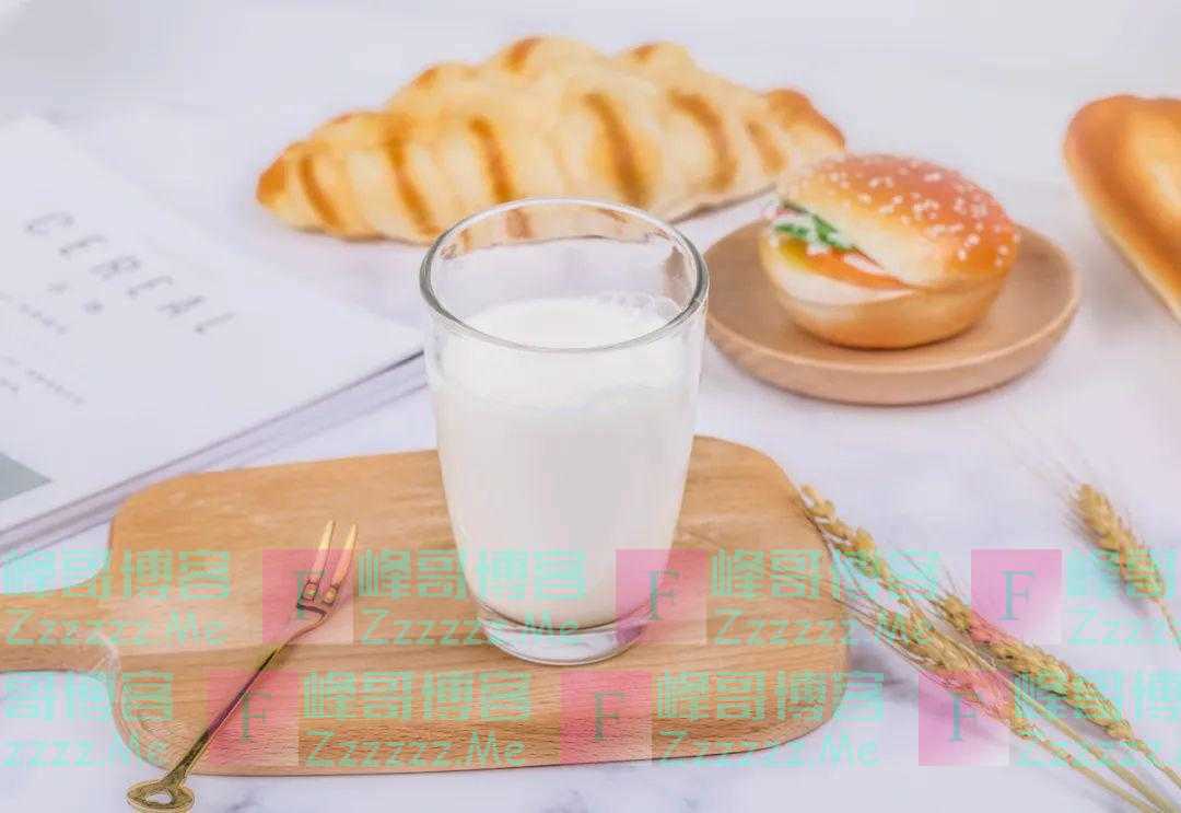 牛奶千万别这样喝，浪费营养又伤肾，还是老年痴呆的元凶！4个错误很多人都在犯！