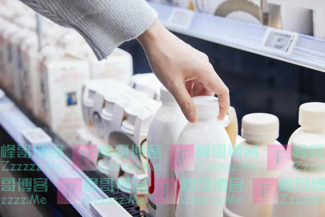 牛奶千万别这样喝，浪费营养又伤肾，还是老年痴呆的元凶！4个错误很多人都在犯！