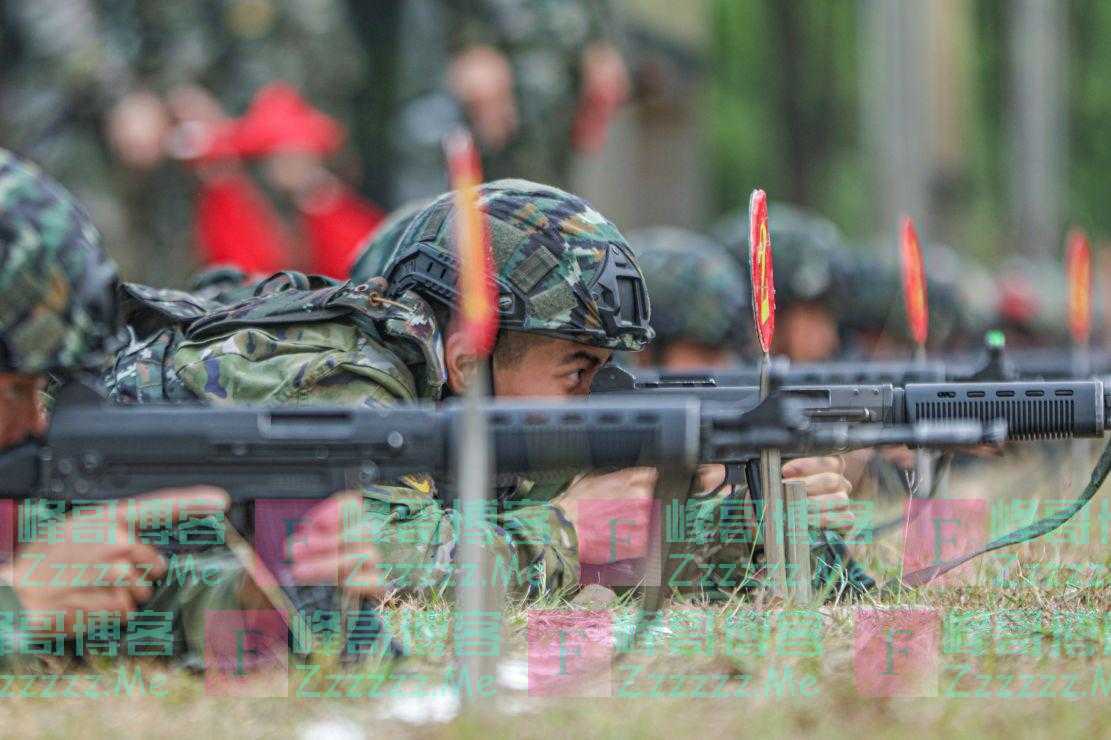 火力全开！直击武警官兵勤训轮换现场