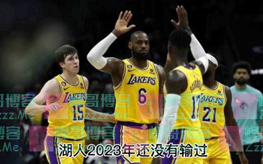 戴维斯和詹姆斯把湖人推进季后赛，保住了第十七顺位选秀权！