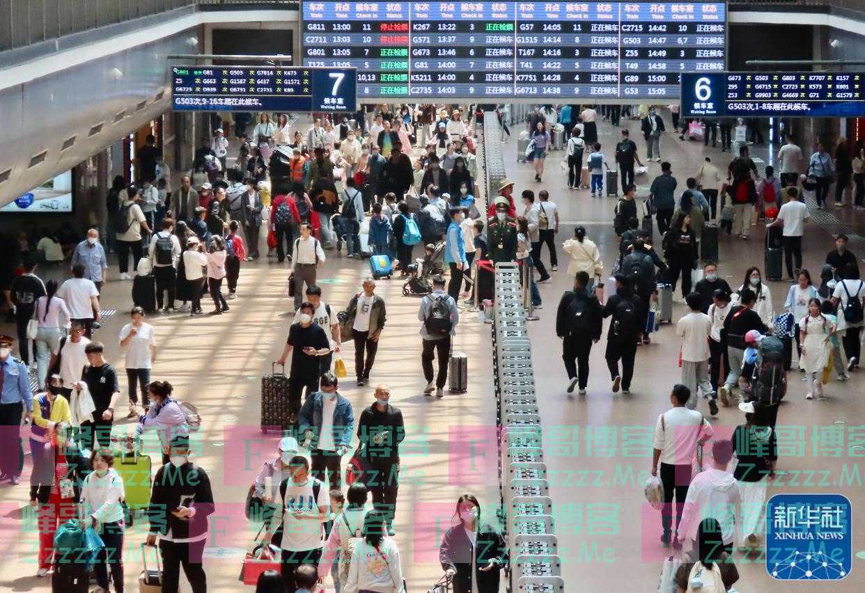 各地陆续迎来假期返程高峰