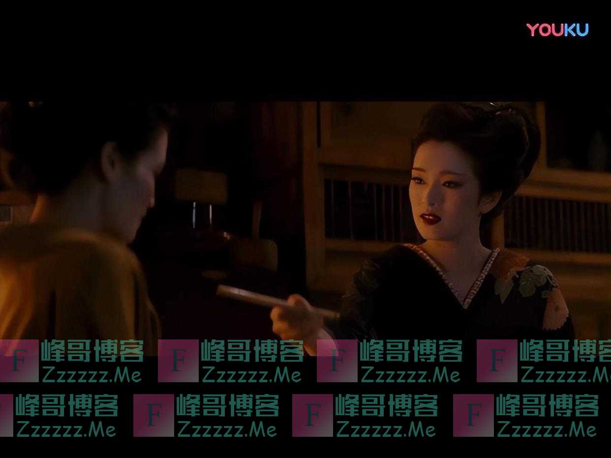 陪马克龙访华的巩俐，“野心”全在脸上，早已走上另一条大道