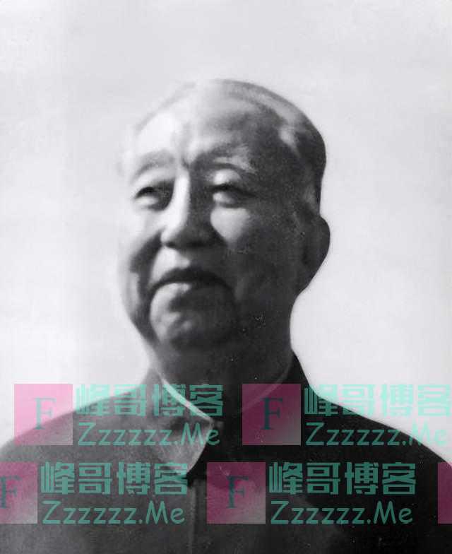 1981年,华国锋突然辞职,中央7位领导跟着隐退,究竟发生了什么