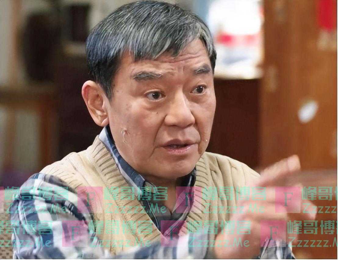 70岁李立群到台湾妹妹家蹭饭，爱国妹妹将其撵走，痛骂他是两面人