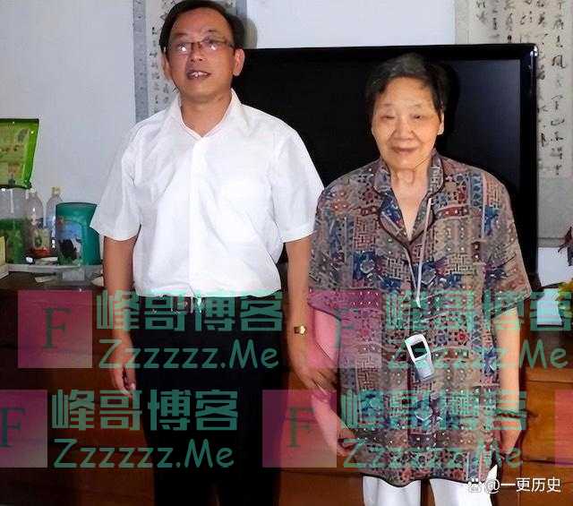 唯一还健在的十大元帅夫人，如今已经96岁，孙女是个知名歌手