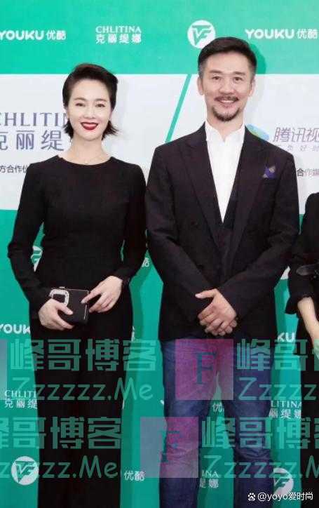 45岁左小青同框51岁吴越，“打针脸”和天然脸的差距一目了然