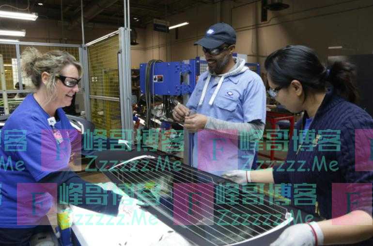 扛不住了?美国公布重要决定,外媒:这是在向中国“求饶”