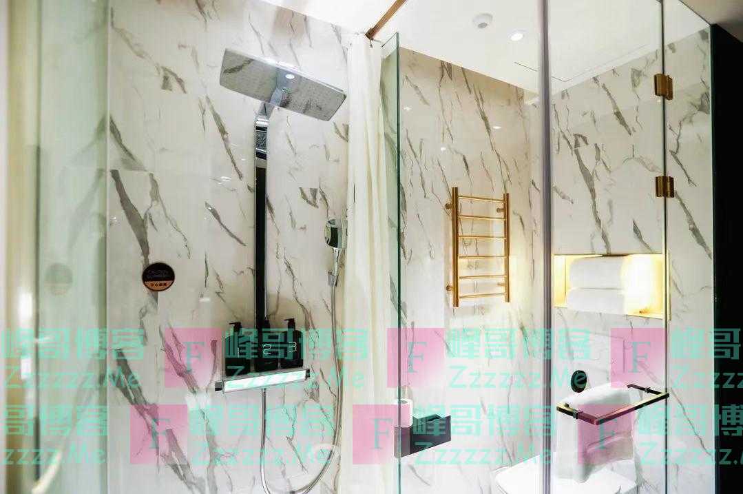 小伙花4300元每天住酒店,称比租房舒服太多!账单公布网友看法不一