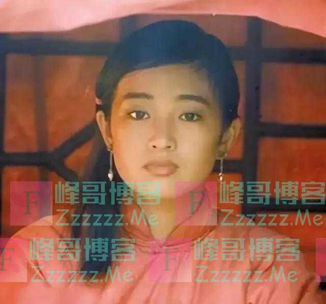 30年前,张艺谋有多宠爱巩俐?一张照片说明一切