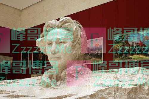 1962年毛岸青回乡祭母，在墓碑前跪拜时遭妻子制止，顿时心领神会