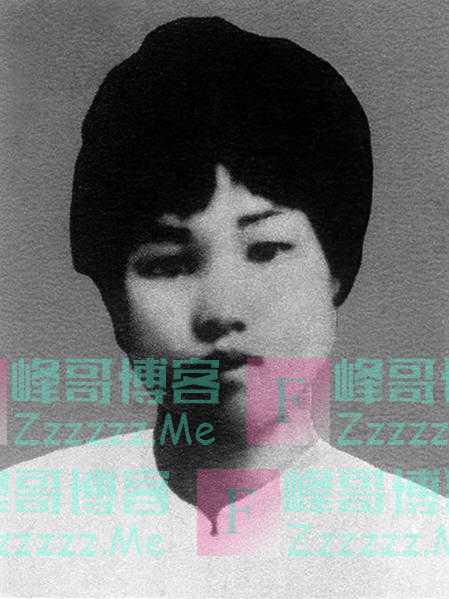 1962年毛岸青回乡祭母，在墓碑前跪拜时遭妻子制止，顿时心领神会