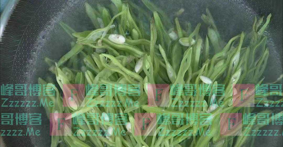 这5种食材,吃前不焯水等于“吃毒”?为了家人健康,再懒也别省这一步!