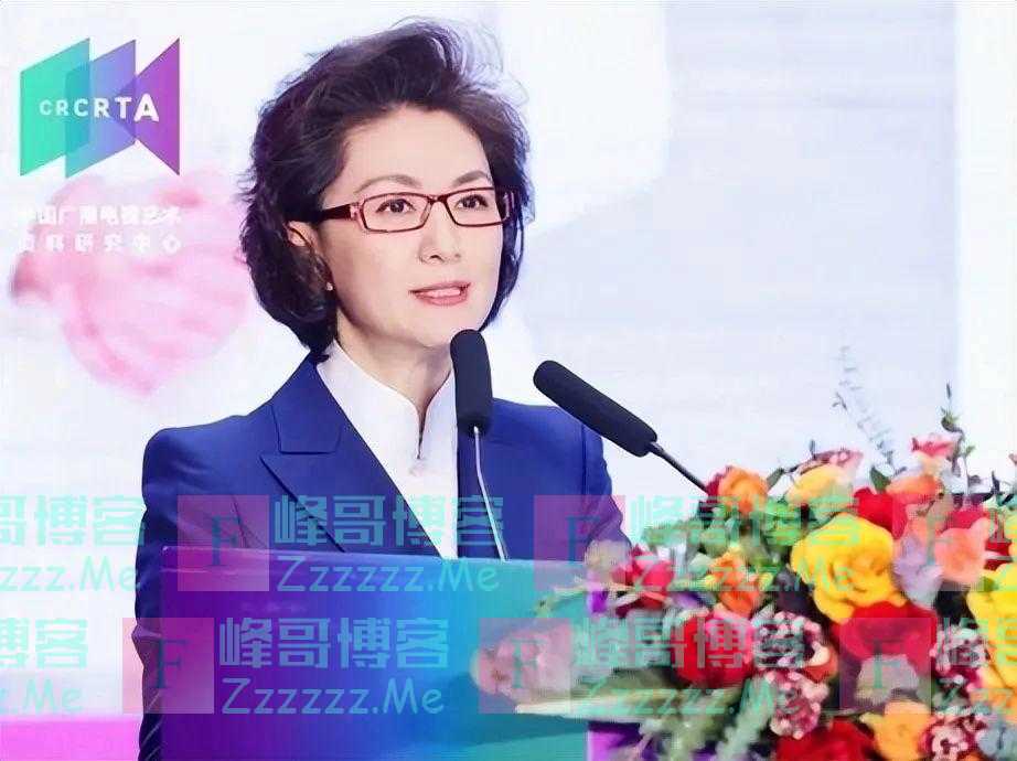 央视大换血!她俩不再担任主持人