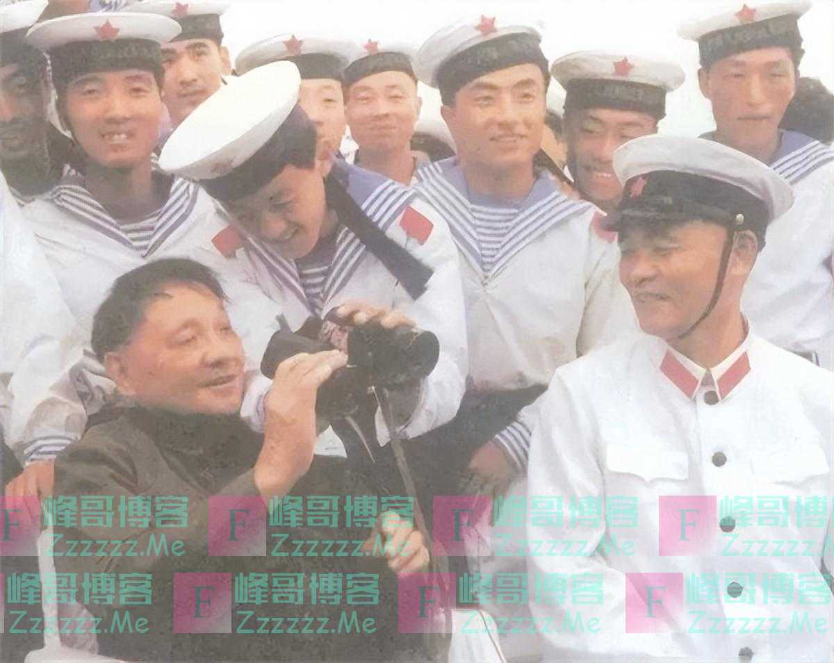 毛主席像已挂在天安门74年，还会挂多久？邓小平同志早给出了答案