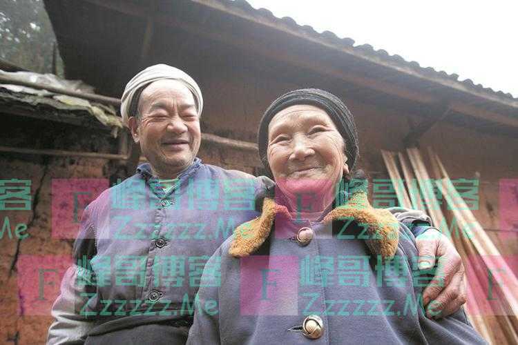 16岁男孩爱上比自己大10岁寡妇,私奔归隐深山50年,养大7个孩子