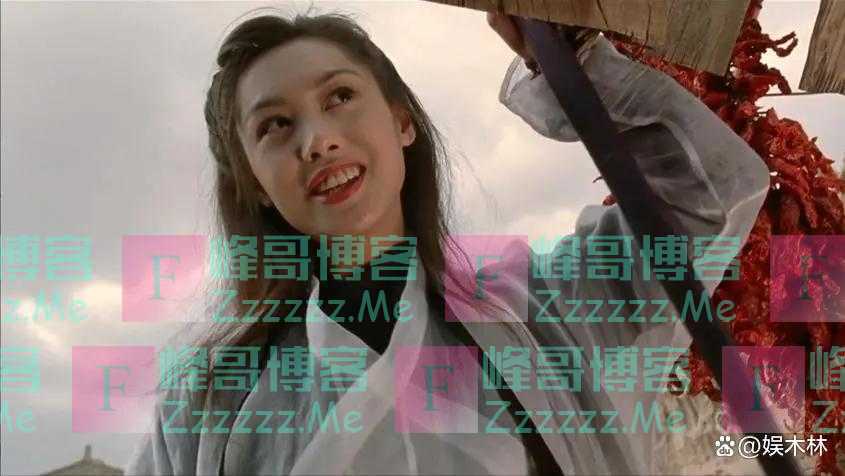 52岁朱茵现状曝光：住深山残屋，开97年破车，昔日女神怎么了？