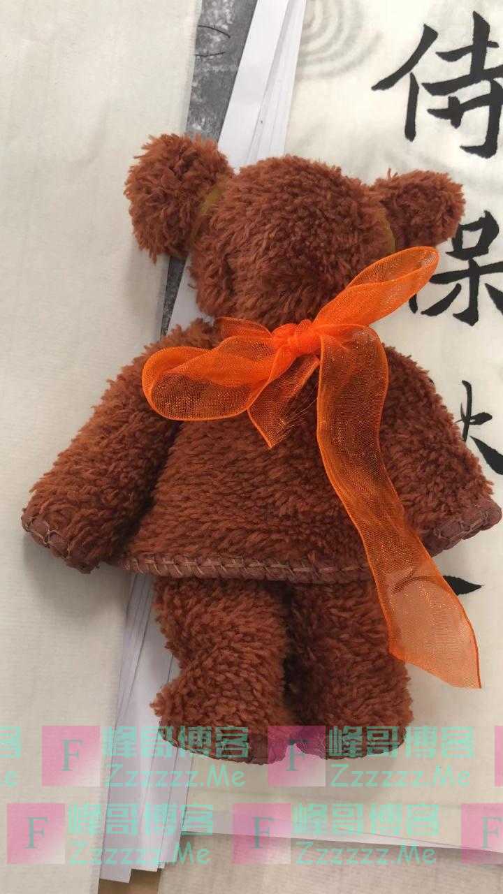 “粉笔马良”7分钟画出岳飞像，一段视频太惊艳了