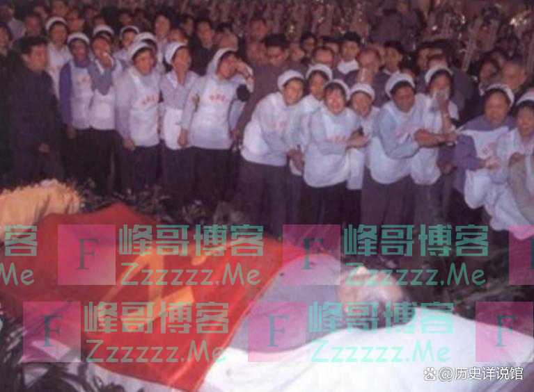 76年华国锋为毛主席守灵，借口散心吩咐警卫：注意有没有人跟着