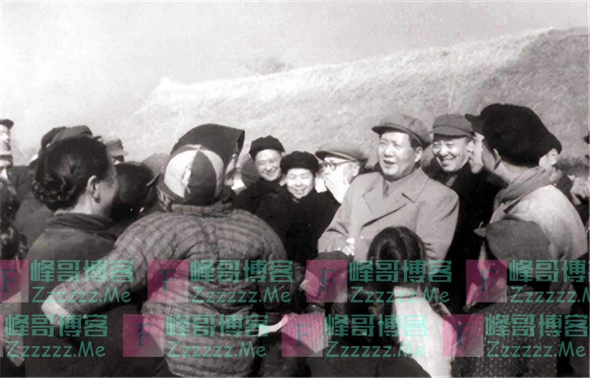 山东诸将不服粟裕指挥：毛主席也不知咋办，陈毅：借您一物可解决