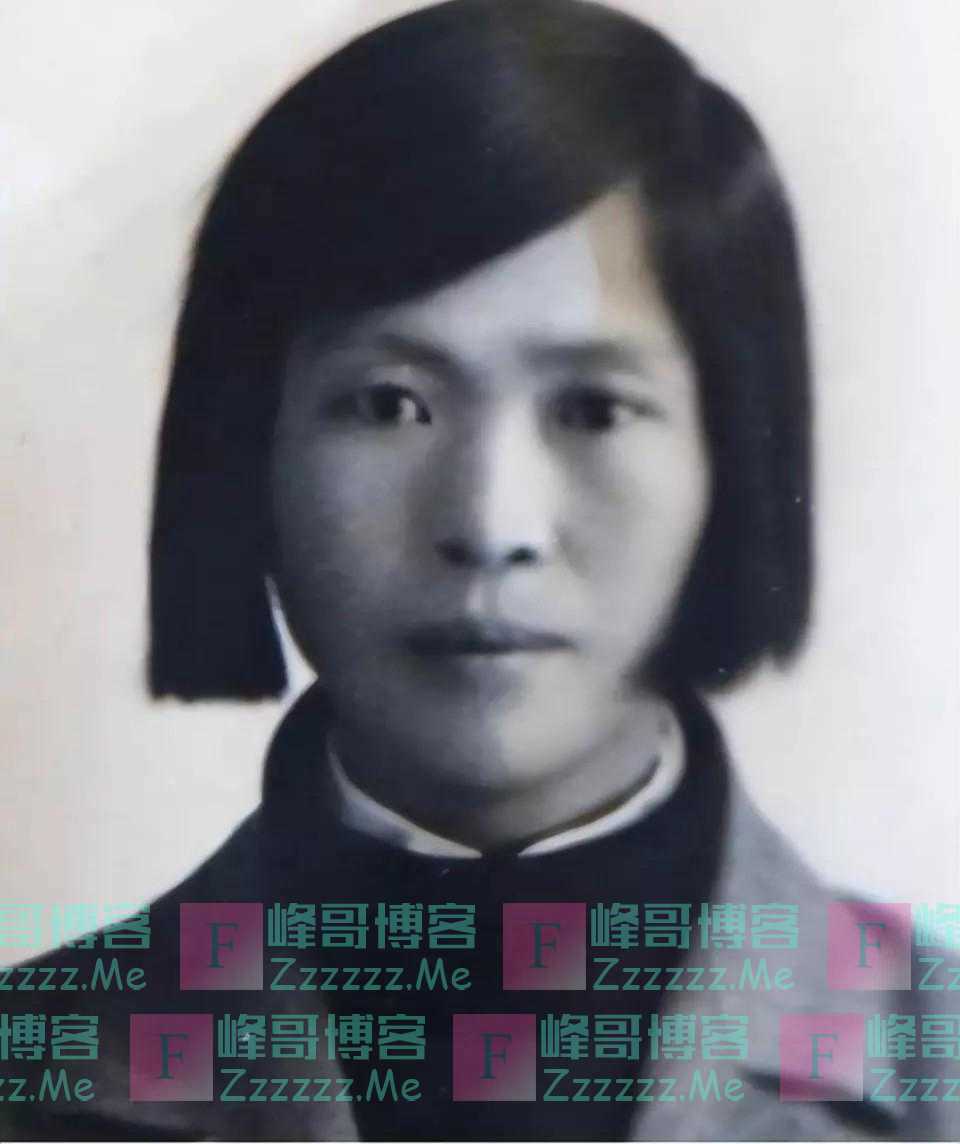 49年贺怡在香山替姐姐贺子珍要地位，毛主席流泪写下：顾全大局