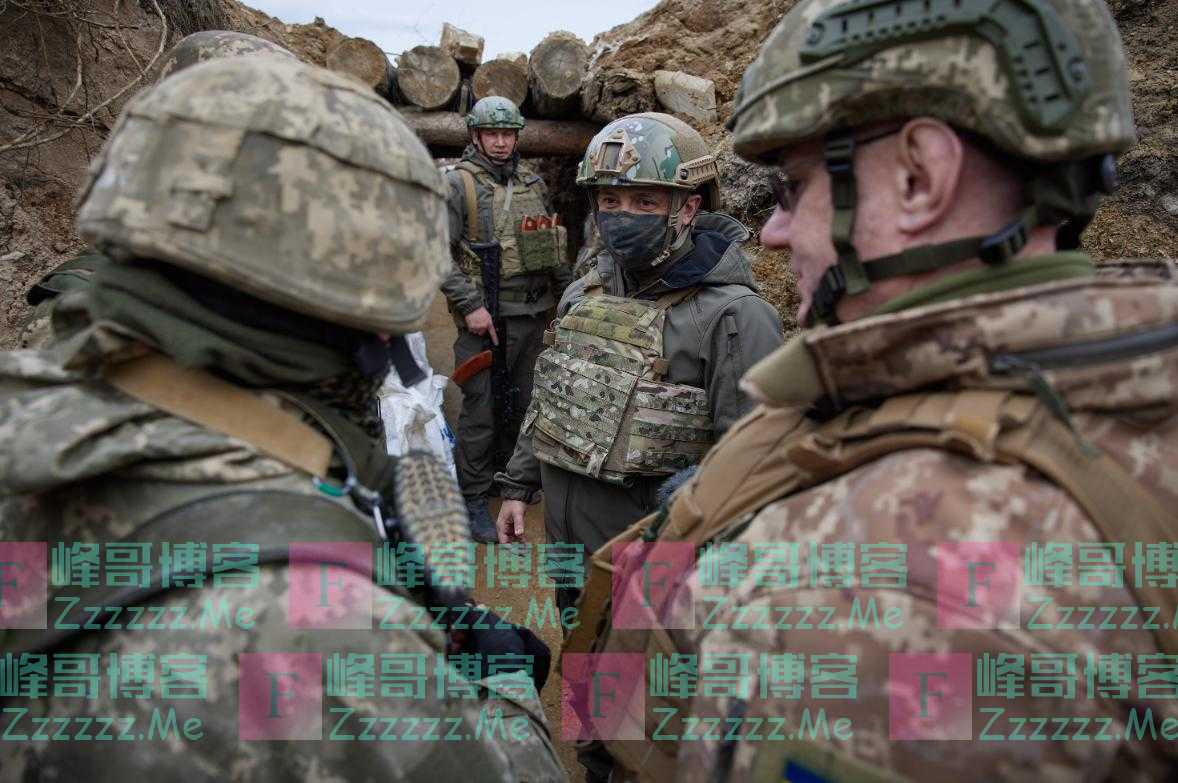 乌军士兵不战而逃，波兰等到出兵机会？27国呼吁中国结束俄乌冲突