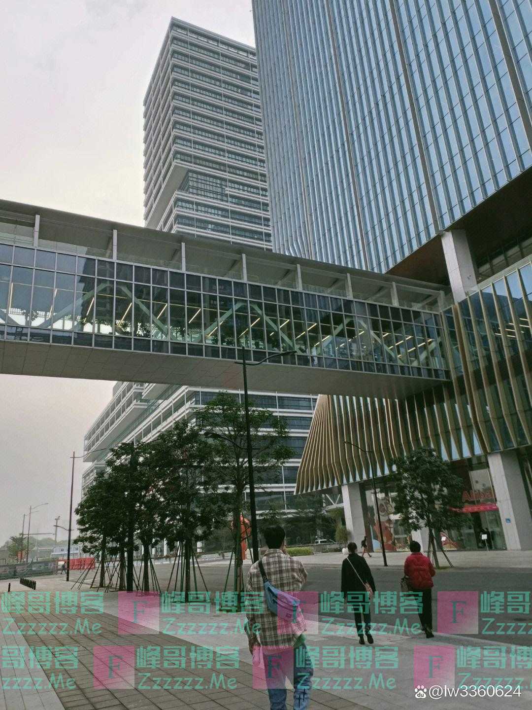 马云背后的男人，走上了阿里巴巴最前台