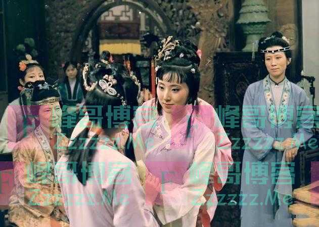 《红楼梦》第一美男贾琏,与女演员对戏太投入,曾被央视领导提醒