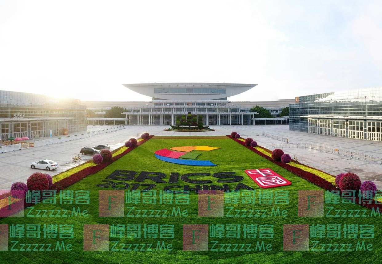 西媒：美国靠“寄生”横行80年，现在遇到了“终结者”