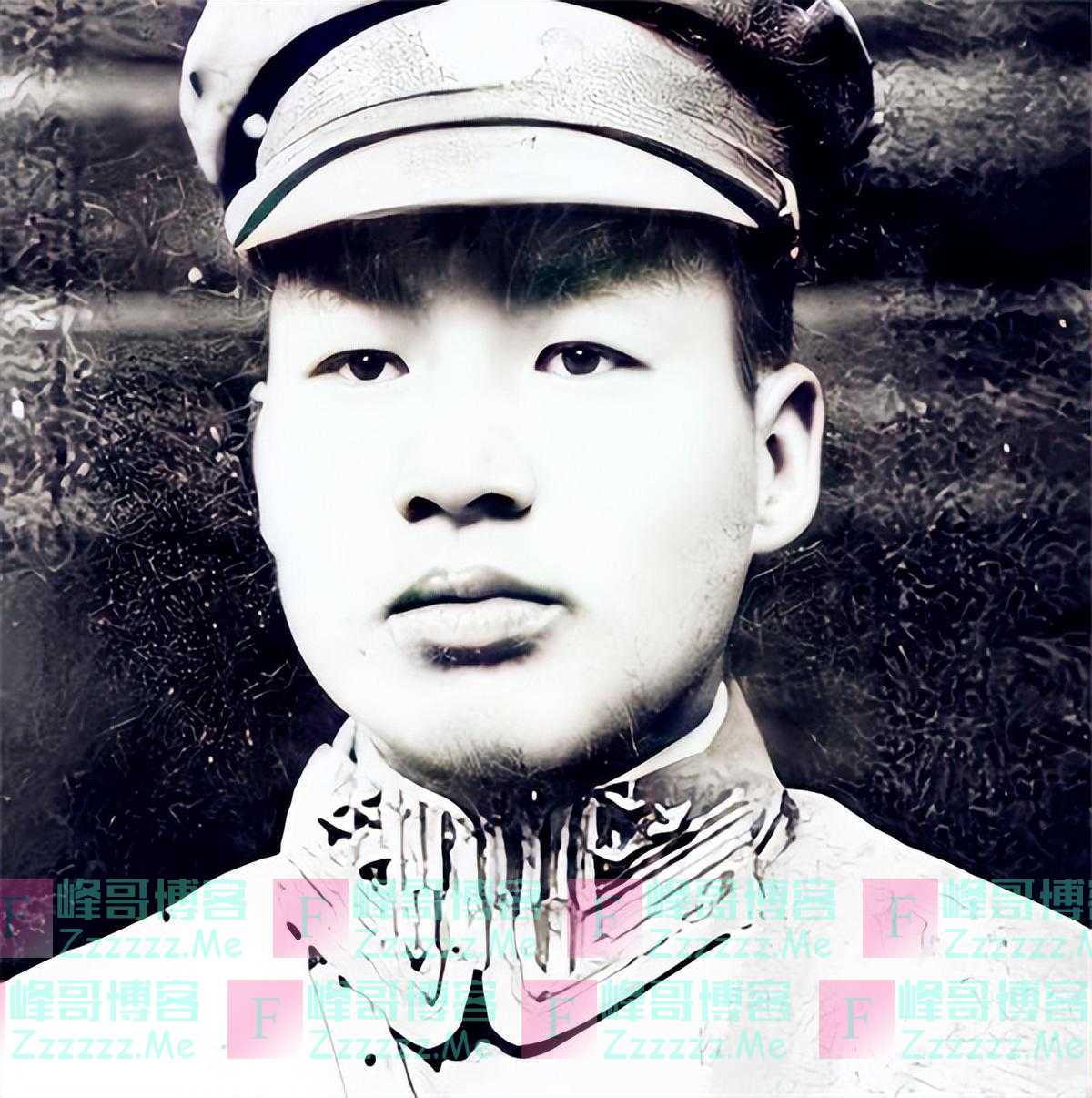 2010年,刘文彩之孙发起祭祖活动,原计划宴客75席,却来了上千人