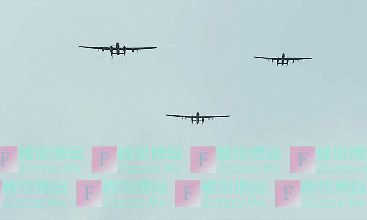 里程碑！中国大型无人机编队飞行，军事专家解读