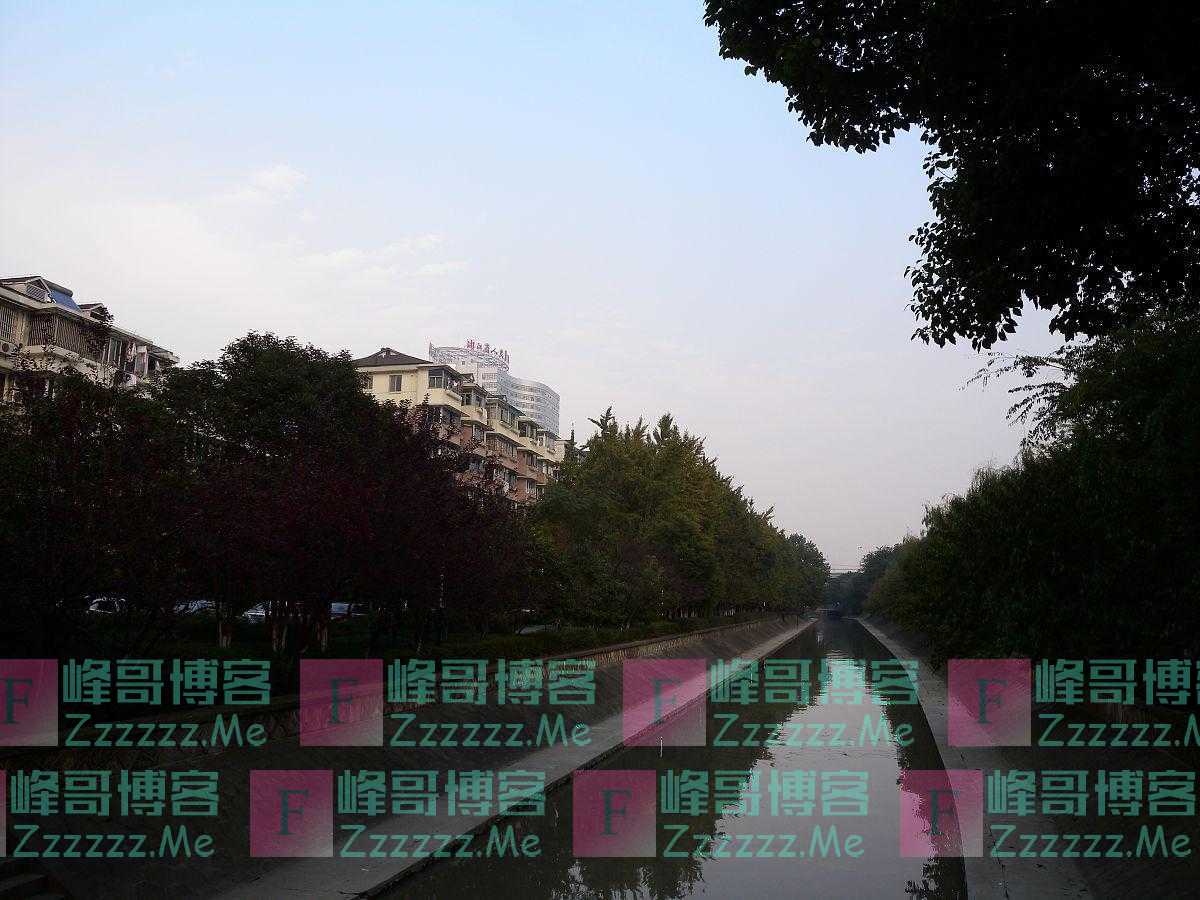 杭州西湖千年红，乌镇网络通天下钱塘江上大浪风，京杭运河世界情