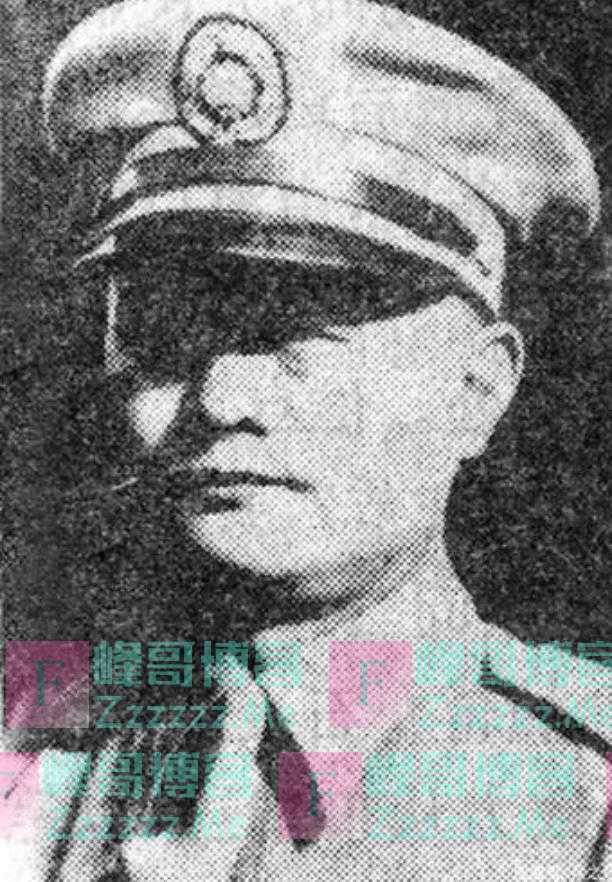 1948年,我军俘虏敌军司令,毛主席批示:务必给其戴上镣铐