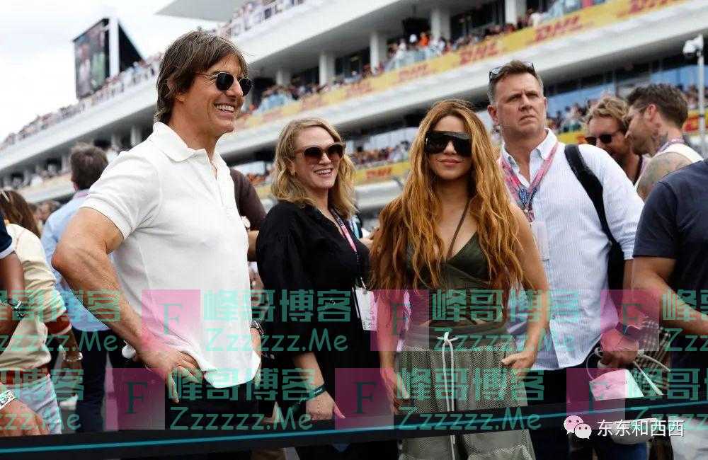 46岁拉丁天后夏奇拉离婚带两个娃，还有一群帅哥在后面追，不愧是你啊社交女王！