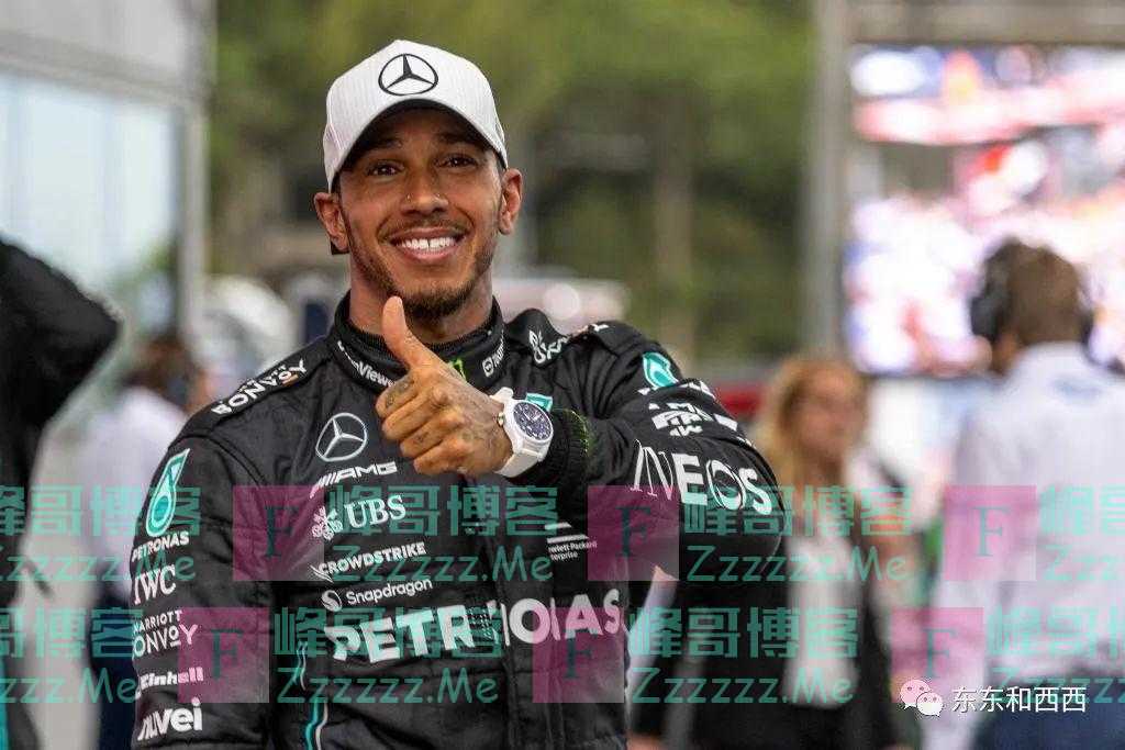 46岁拉丁天后夏奇拉离婚带两个娃，还有一群帅哥在后面追，不愧是你啊社交女王！