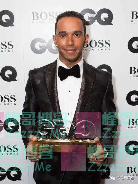 46岁拉丁天后夏奇拉离婚带两个娃，还有一群帅哥在后面追，不愧是你啊社交女王！