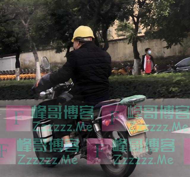 东莞回忆录：当摩的司机的岁月，红灯区见过太多酒吧女的荒唐事迹