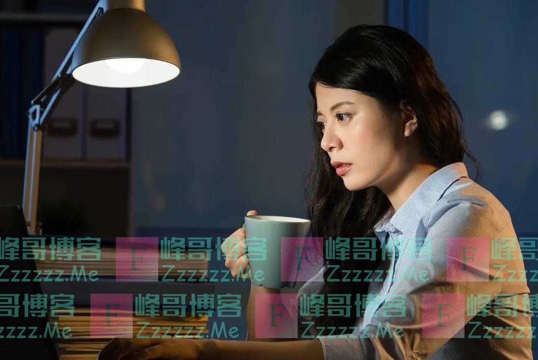 为何有些人满脸“老年斑”,有的却干干净净呢?医生说出实情