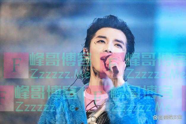 华晨宇和李宇春，两个“混子”歌手，在香港这一夜彻底现了原形