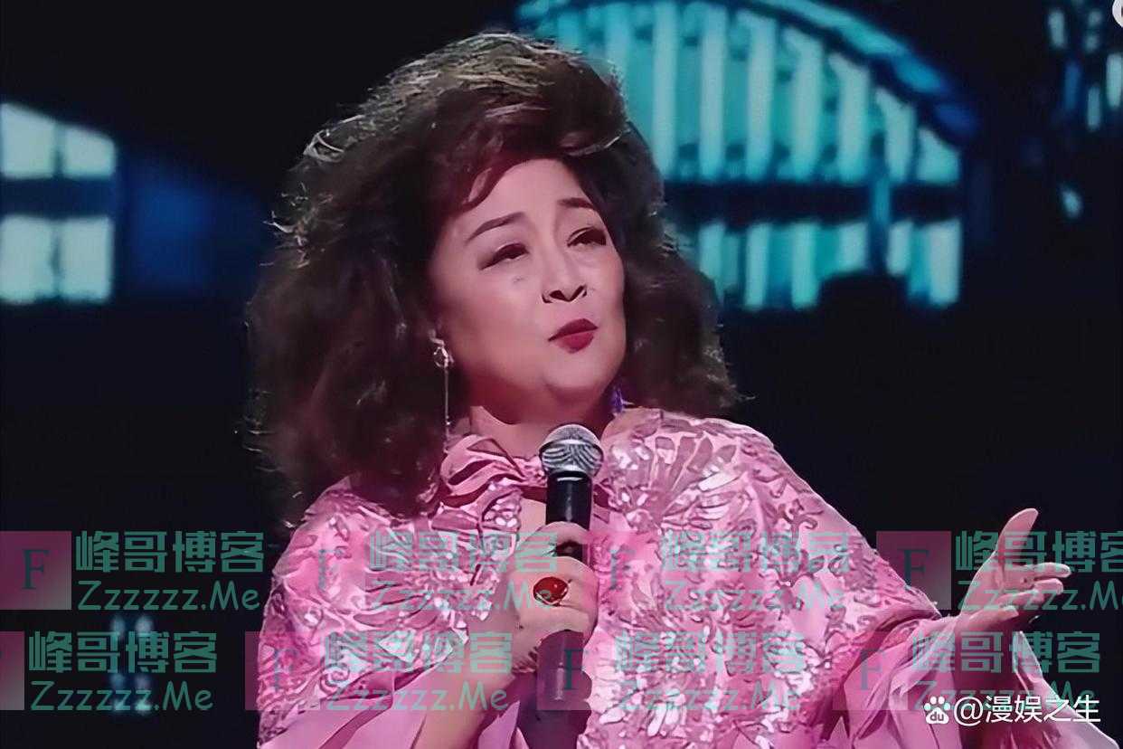 华晨宇和李宇春，两个“混子”歌手，在香港这一夜彻底现了原形