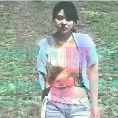 1993年,刑犯任雪穿着露脐装上路,行刑时却突然张开嘴巴?