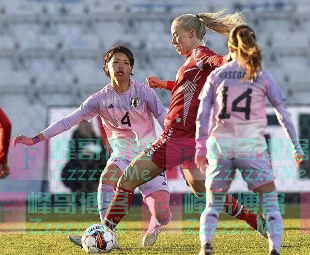 0-1!世界冠军轰然倒下,自摆乌龙,中国女足世界杯对手陷入狂欢