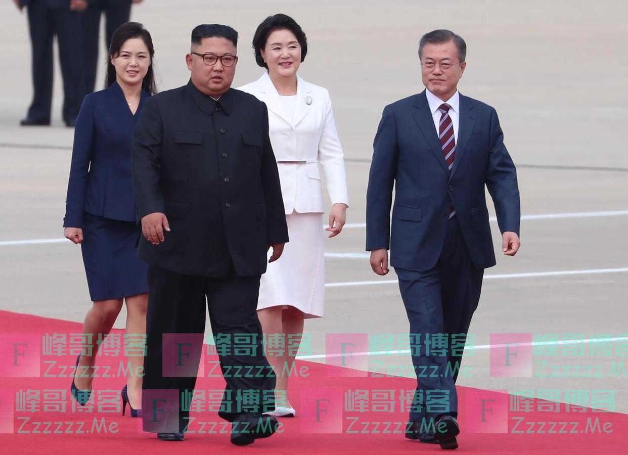金正恩携夫人出访，唯一选择中国，背后原因让人敬仰