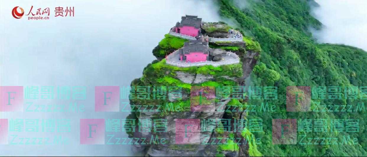 贵州梵净山金顶寺庙外墙被涂成粉红色？景区否认，网友吵翻：我不是色盲