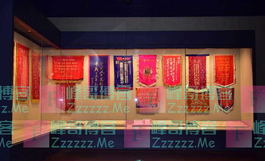 70年前,有个小男孩来过人间!没有留下姓名,只遗落一双胶鞋