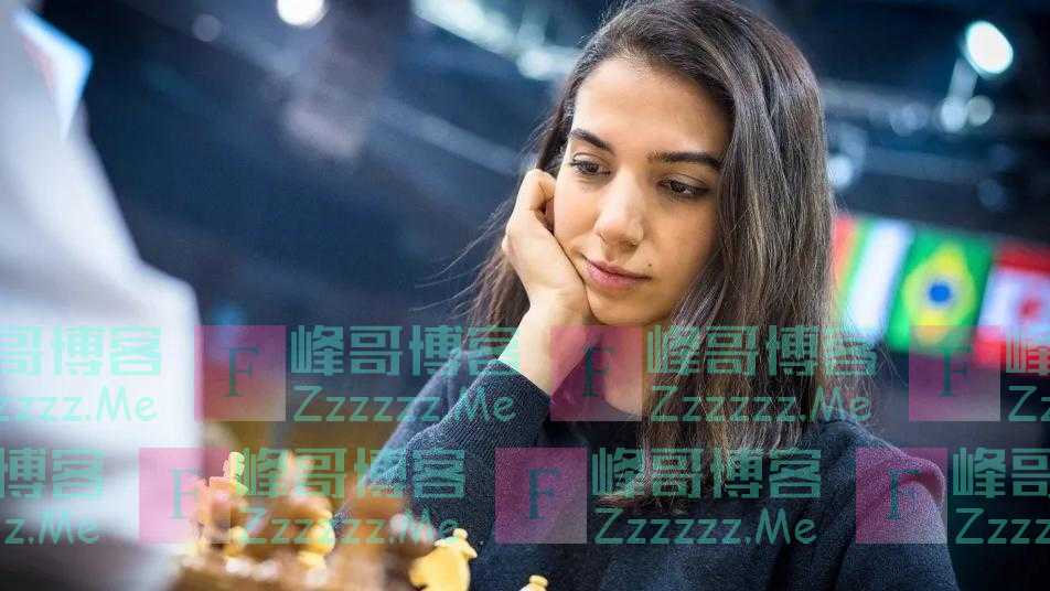 没有戴头巾参加比赛的伊朗棋手获得了西班牙国籍